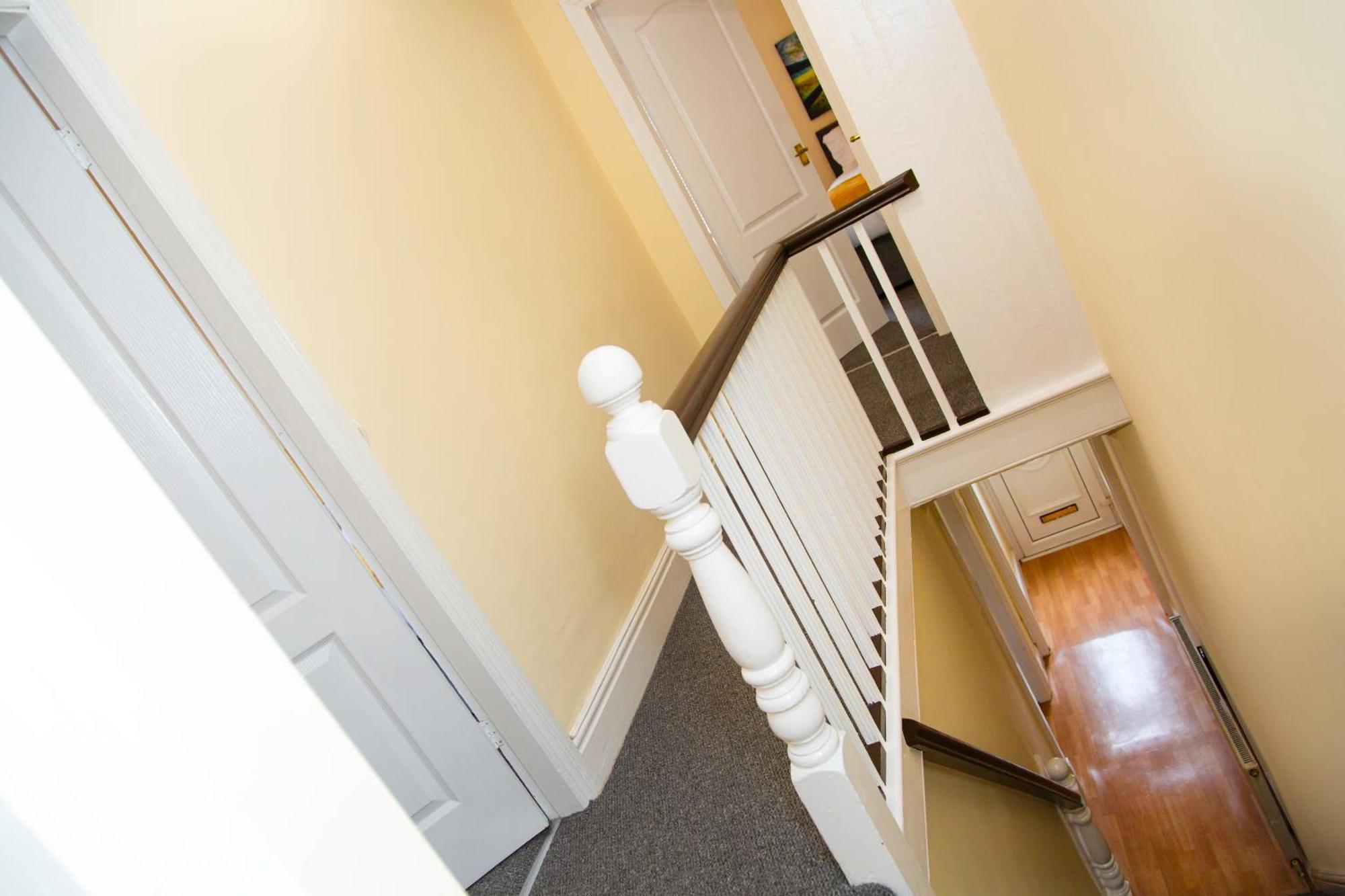 Newly Launched 3 Bedroom House With Free Parking Litherland المظهر الخارجي الصورة